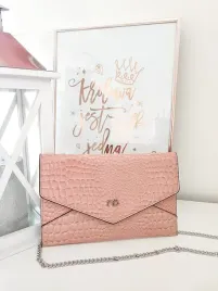 nobo-torebka-kopertowka-rozowa-lakierowana-design