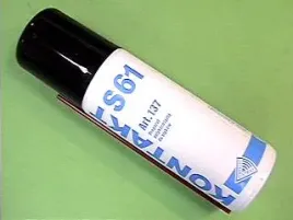 preparat-czyszczacy-spray-kontakt-s61-100ml