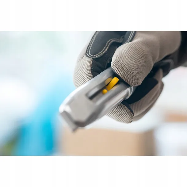 noz-interlock-18mm-5-ostrzy-carbide-waga-1-kg