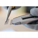 noz-interlock-18mm-5-ostrzy-carbide-waga-z-opakowaniem-1-kg-kod-producenta-100187