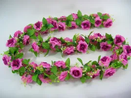 sztuczna-girlanda-z-roz-purple