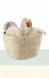 zestaw-do-pielegnacji-stop-w-koszyczku-spa-myjka-pumeks-gabka-masazer