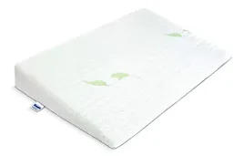 sensillo-poduszka-klin-do-lozeczka-aloe-vera-60x38