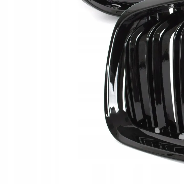 nerki-grill-atrapa-czarny-polysk-do-bmw-e90-e91lifting-2008-2013