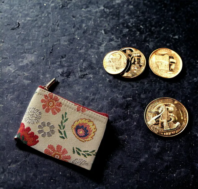 portmonetka-folk-lowicka-biala-rodzaj-portmonetka