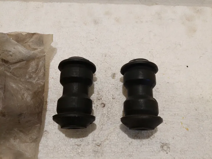 tuleja-resoru-db-db814-febi-febi-bilstein-f02876-waga-z-opakowaniem-1-kg