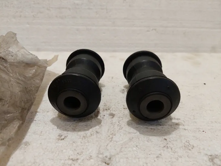 tuleja-resoru-db-db814-febi-febi-bilstein-f02876-numery-katalogowe-zamiennikow-asmetal-38mr3200-boge-87-343-a-casals-6928-cpb-500120-dt-spare-parts-4-80570-lemforder-18867-01-meyle-034-741-0004-pe-automotive-014-257-00a-stellox-84-06007-sx-s-tr-str-120401-st-templin-04-110-1923-020-swag-99-90-2876-wxqp-180183