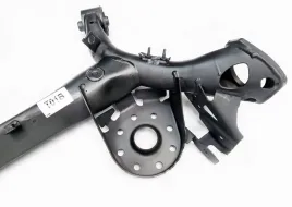 tylna-belka-os-toyota-yaris-ii-p09-yaris-iii-p13-hamulce-bebnowe