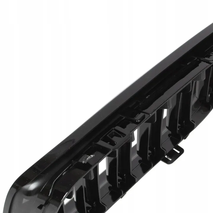 nerki-grill-atrapa-czarny-polysk-do-bmw-e90-e91lifting-2008-2013