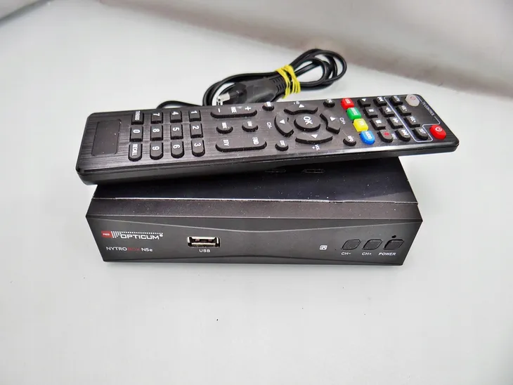 tuner-dekoder-dvb-t2-opticum-nytrobox-nse-h-265-glebokosc-produktu-9-5-cm