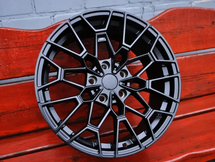 felgi-18-5x120-bmw-1-e81-e82-e87-e88-f20-f21-3-iii-e46-e90-e91-e92-e93-lci-liczba-felg-w-ofercie-4-szt