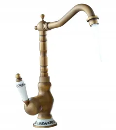 bateria-umywalkowa-lazienkowa-obrotowa-wylewka-nablatowa-kran-retro-mosiadz