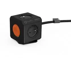 powercube-extended-remote-set-4-gniazda-1-5m-kabel-z-pilotem-czarny