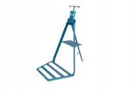 kuznia-imadlo-hydrauliczne-do-rur-ze-stojakiem-1-8-2-pionier-1200x680