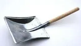 szufelka-do-wegla-smieci-popiolu-kurzu-trzonek