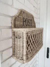 kosz-organizer-rattanowy-hampton-na-listy-i-inne-dokumenty