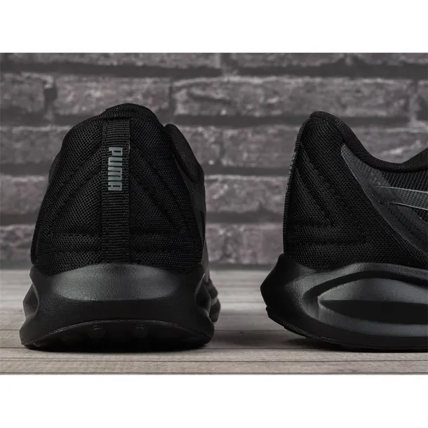 twitch-runner-fresh-marka-puma