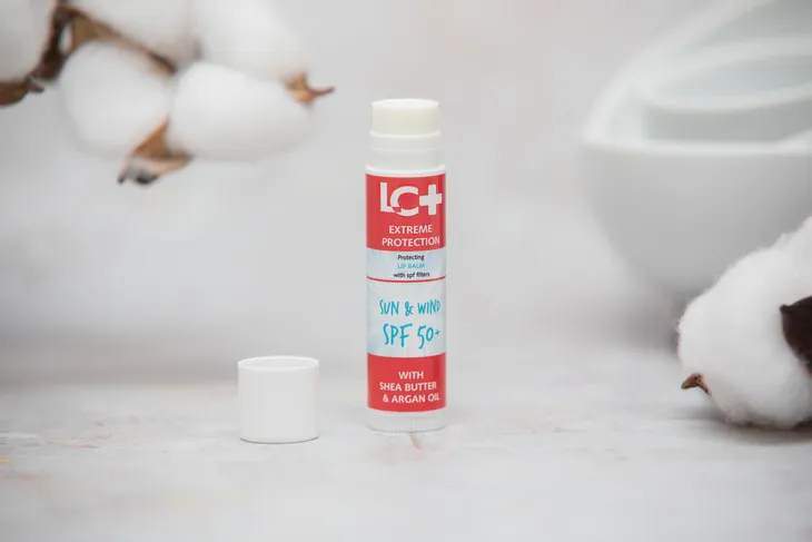 lc-balsam-do-ust-sunandwind-spf-50-marka-laura-conti