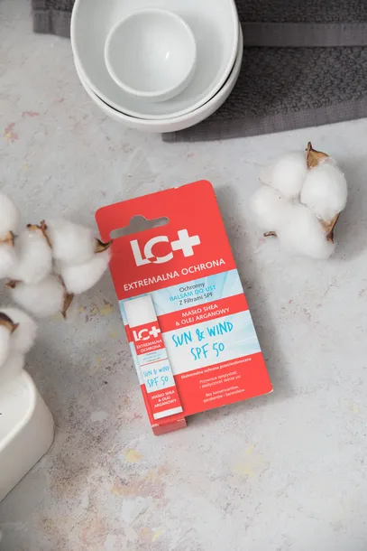 lc-balsam-do-ust-sunandwind-spf-50-wlasciwosci-ochrona-przed-zimnem-ochrona-przes-sloncem-regenerujace-nawilzajace