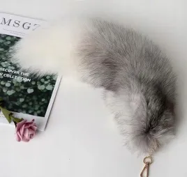 klamra-klucza-45-cm-dugi-ogon-z-futra-lisa-breloczek-torby-damskiej