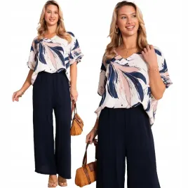 elegancki-komplet-casual-bluzka-w-serek-szerokie-spodnie-liscie-granat