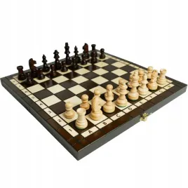 szachy-drewniane-turniejowe-35cm-we-wkladce-zielonej-produkowane-w-polsce