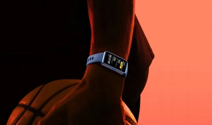 smartband-huawei-band-10-niebieski-ksztalt-koperty-prostokatna