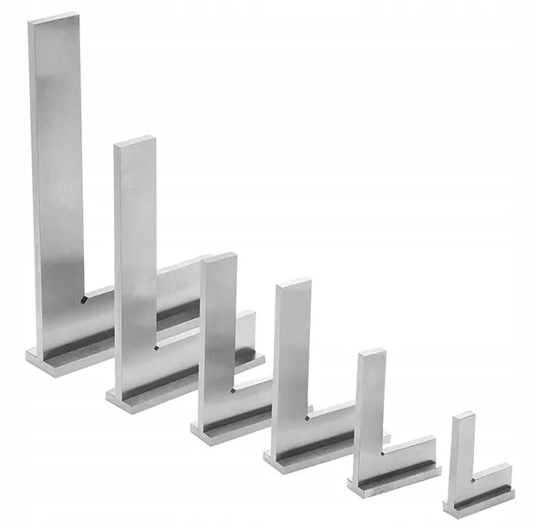 katownik-format-plaski-ze-stopka-waga-z-opakowaniem-3-64-kg