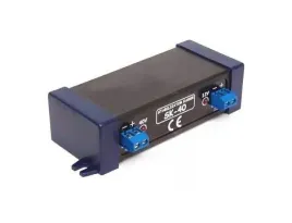 stabilizator-kamer-sk-40-przeznaczony-jest-do-zasilania-kamery