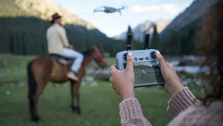 dron-dji-mini-4-pro-10000-m-2590-mah
