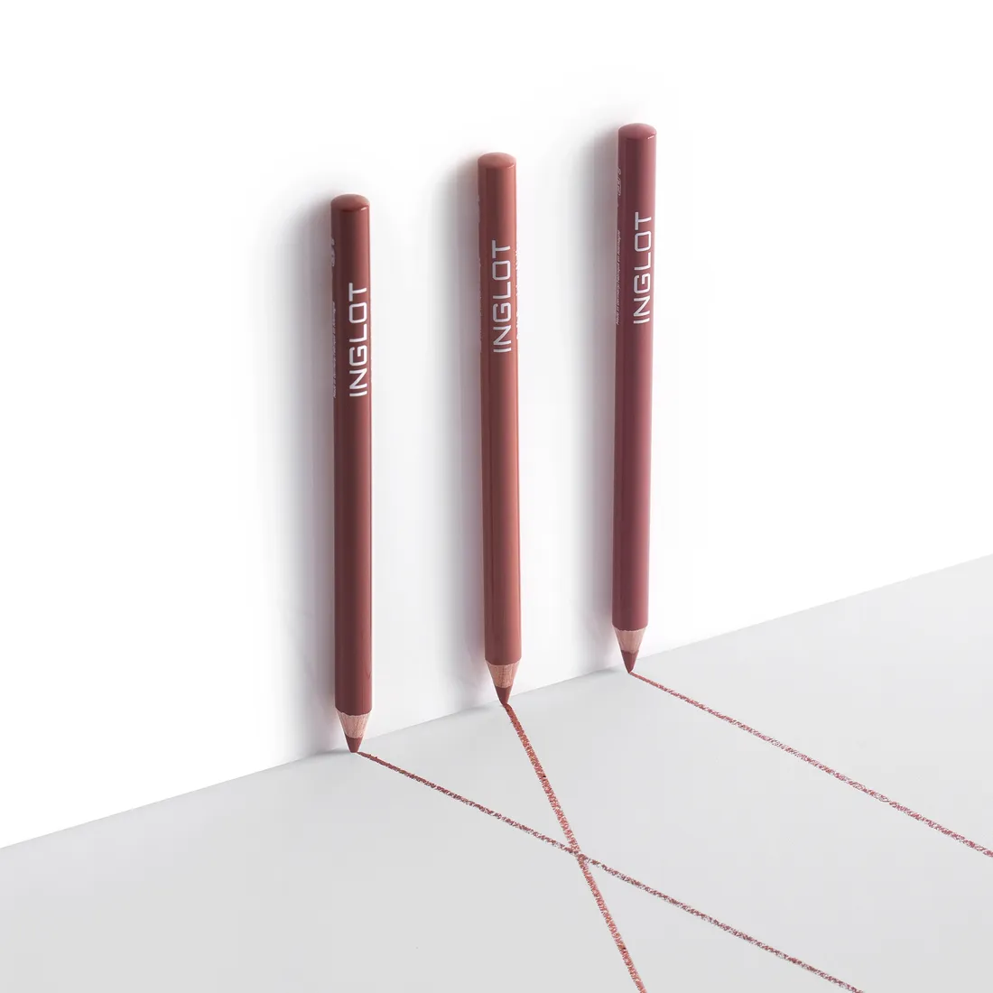 konturowka-do-ust-soft-precision-76-inglot