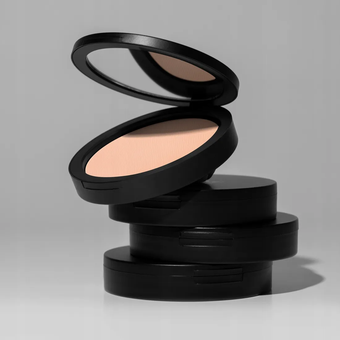 kasetka-freedom-system-1-round-matte-inglot