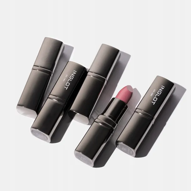 pomadka-do-ust-q10-43-inglot-kolor-rozowy