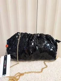 monnari-torebka-wizytowa-blyszczaca-czarna