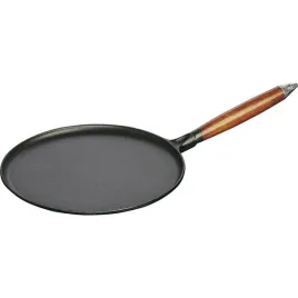 patelnia-do-nalesnikow-z-drewnianym-uchwytem-28-cm-staub