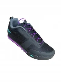 giro-buty-damskie-tracker-fastlace-w-czarny
