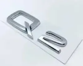 logo-napis-audi-q2-srebrny-zamiennik