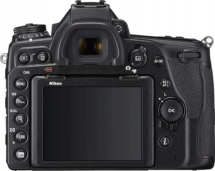 lustrzanka-nikon-d780-korpus-marka-nikon