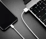 kabel-usb-microusb-1-m-do-telefonu-smartfonu-kolor-bialy