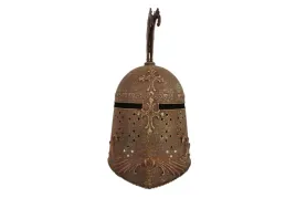 metalowy-helm-rycerski-kask-zbroja-na-stojaku-dekoracja-ozdoba