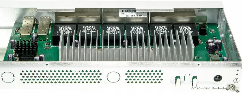 mikrotik-routerboard-css326-24g-2s-rm