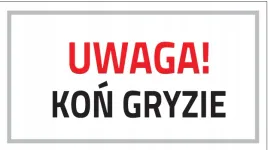 tabliczka-ostrzegawcza-do-stajni-wzor-14-uwaga-kon-gryzie