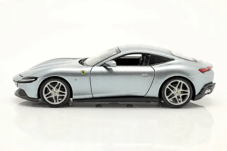 ferrari-roma-grey-1-24-bburago-model-18-26029-gy