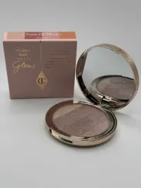 charlotte-tilbury-pillow-talk-multi-glow-dream-light