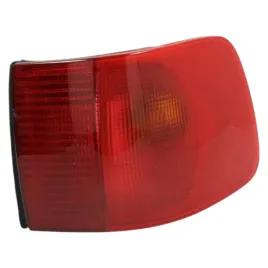 lampa-tylna-prawa-audi-a6-c4-1994-1995-1996-1997