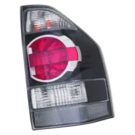 lampa-tylna-prawa-mitsubishi-pajero-iv-2011-2012-2013-2014-2015-2016-2017