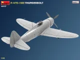 samolot-republic-p-47d-11re-thunderbolt-model-48037-miniart-marka-miniart-okres-ii-wojna-swiatowa