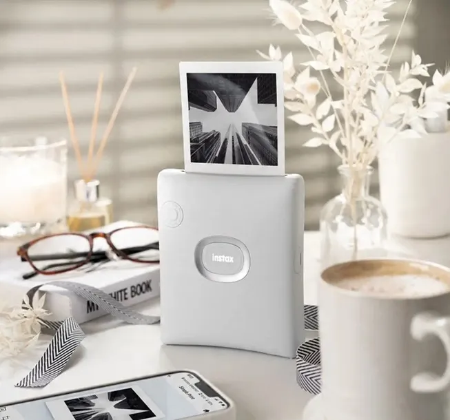 drukarka-fujifilm-instax-square-link-biala-marka-fujifilm-komunikacja-bluetooth
