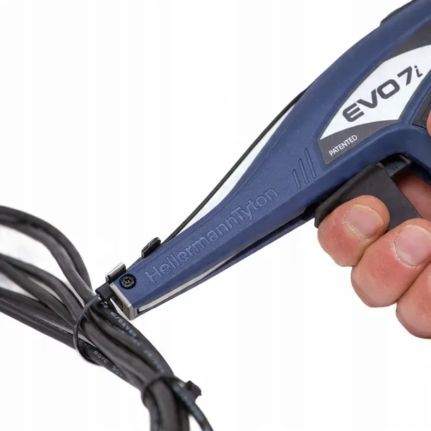 pistolet-do-opasek-kablowych-evo7-110-70129-kolor-czarny
