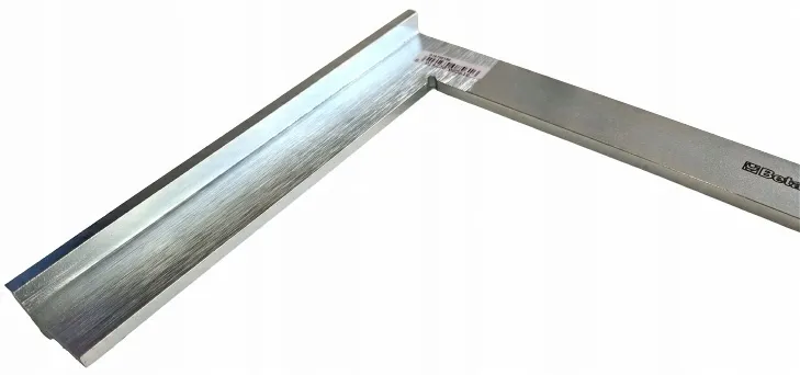 beta-katownik-ze-stopka-1670a-300mm-marka-beta